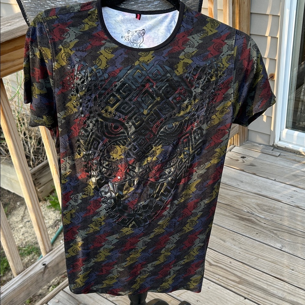 Ay Guey Graphic Short-Sleeve Shirt - Black with Red & Olive Pattern